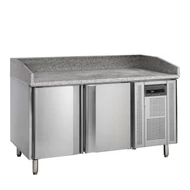 Tefcold Pizzaelőkészítő hűtött munkaasztal – 2 ajtóval - gránit fedlappal
